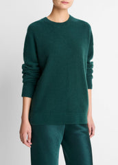 Plush Cashmere Crew Neck Sweater in Crew Neck | Vince Online