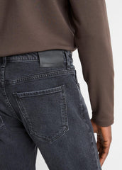 Citizens of Humanity Elijah Relaxed Straight Jean in Denim | Vince on sale