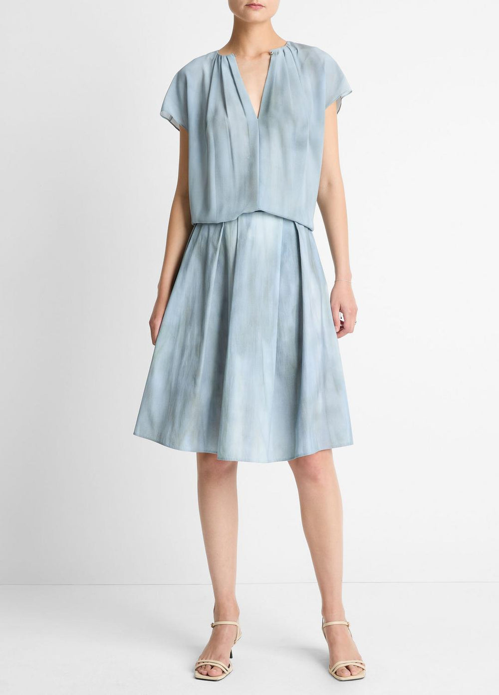 Washed Ombré Silk Gathered Cap-Sleeve Blouse in Short Sleeve | Vince Online