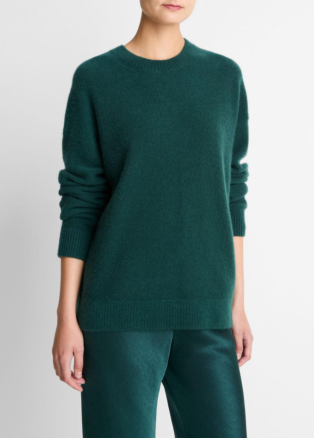 Plush Cashmere Crew Neck Sweater in Crew Neck | Vince Online