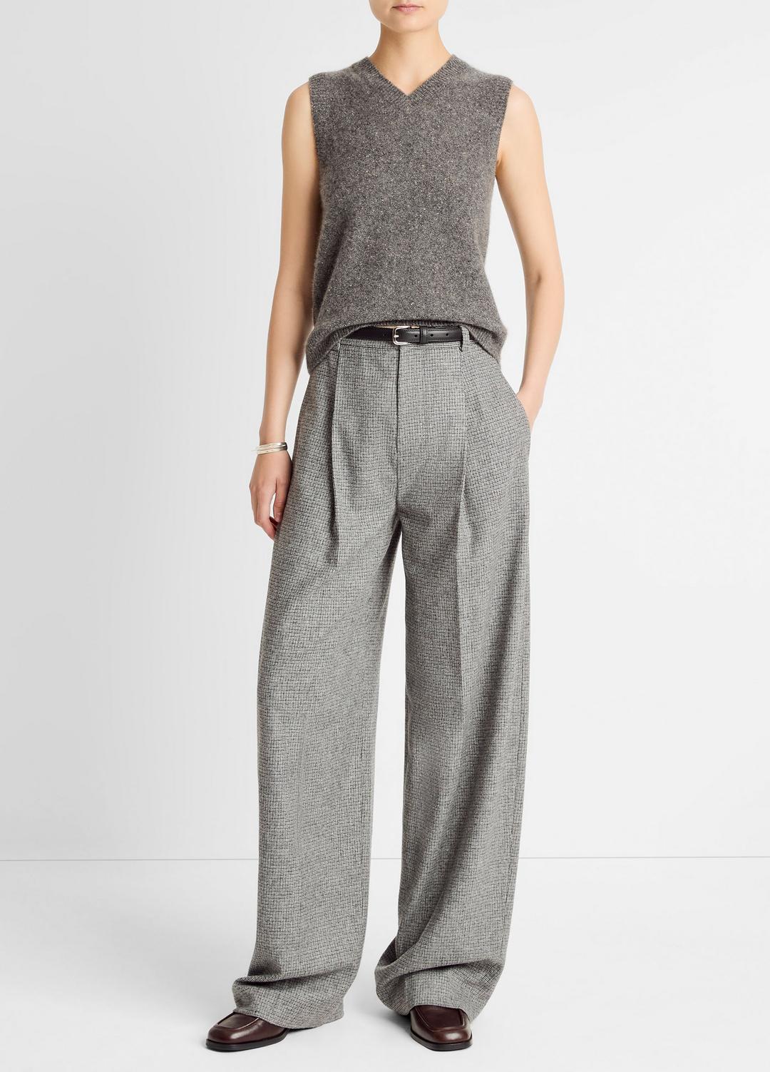 Donegal Plush Cashmere Sweater Vest in V-Neck | Vince outlet