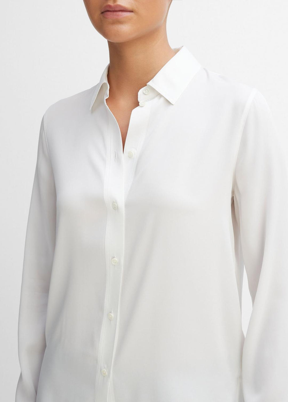 Slim Fitted Stretch-Silk Blouse in Long Sleeve | Vince US