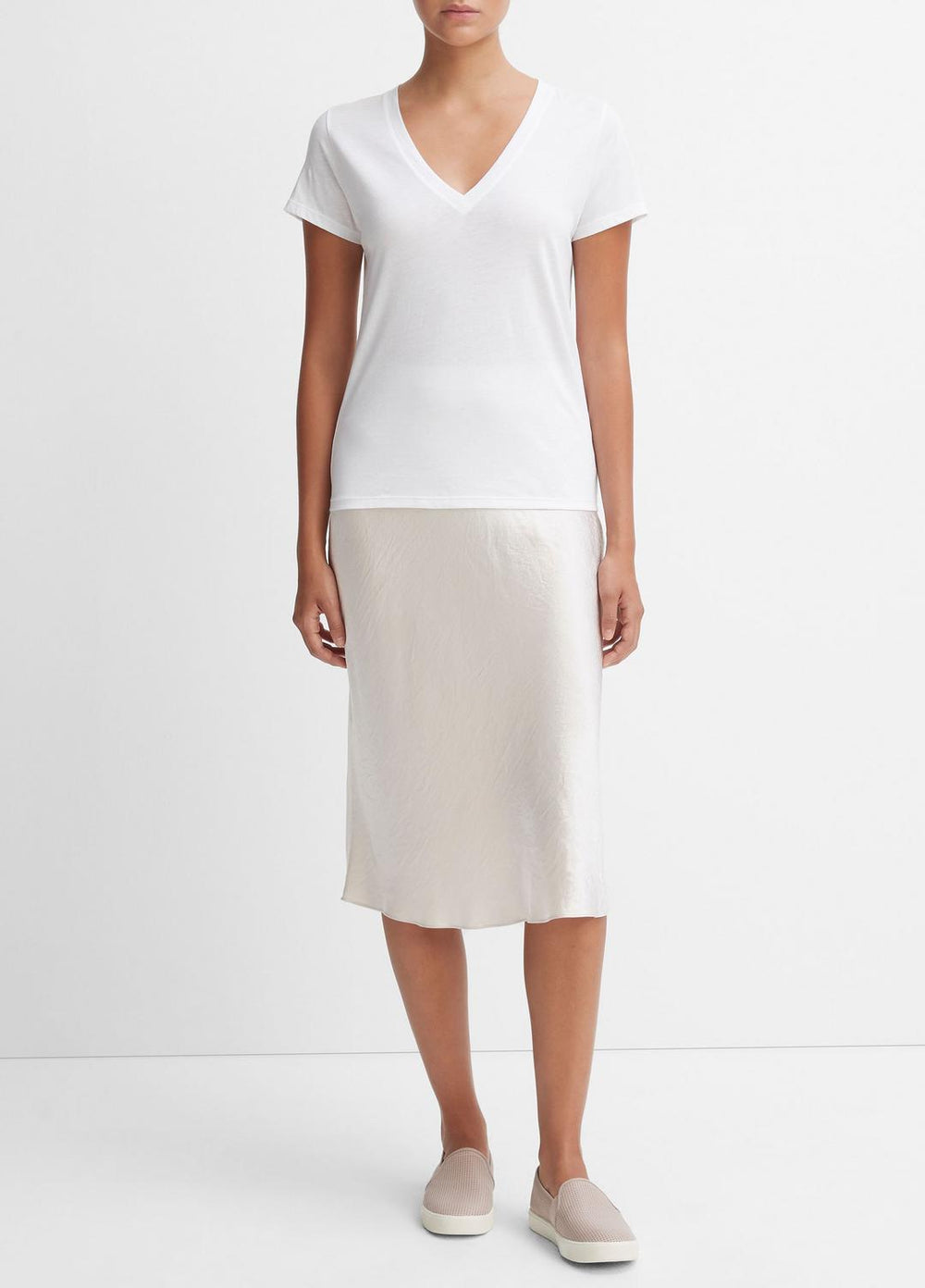 Essential Pima Cotton V-Neck T-Shirt in Short Sleeve | Vince outlet