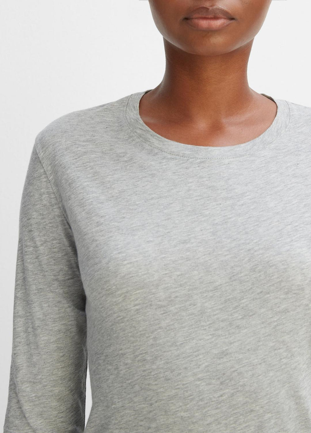 Essential Long Sleeve Crew Neck T-Shirt in Long Sleeve | Vince for sale