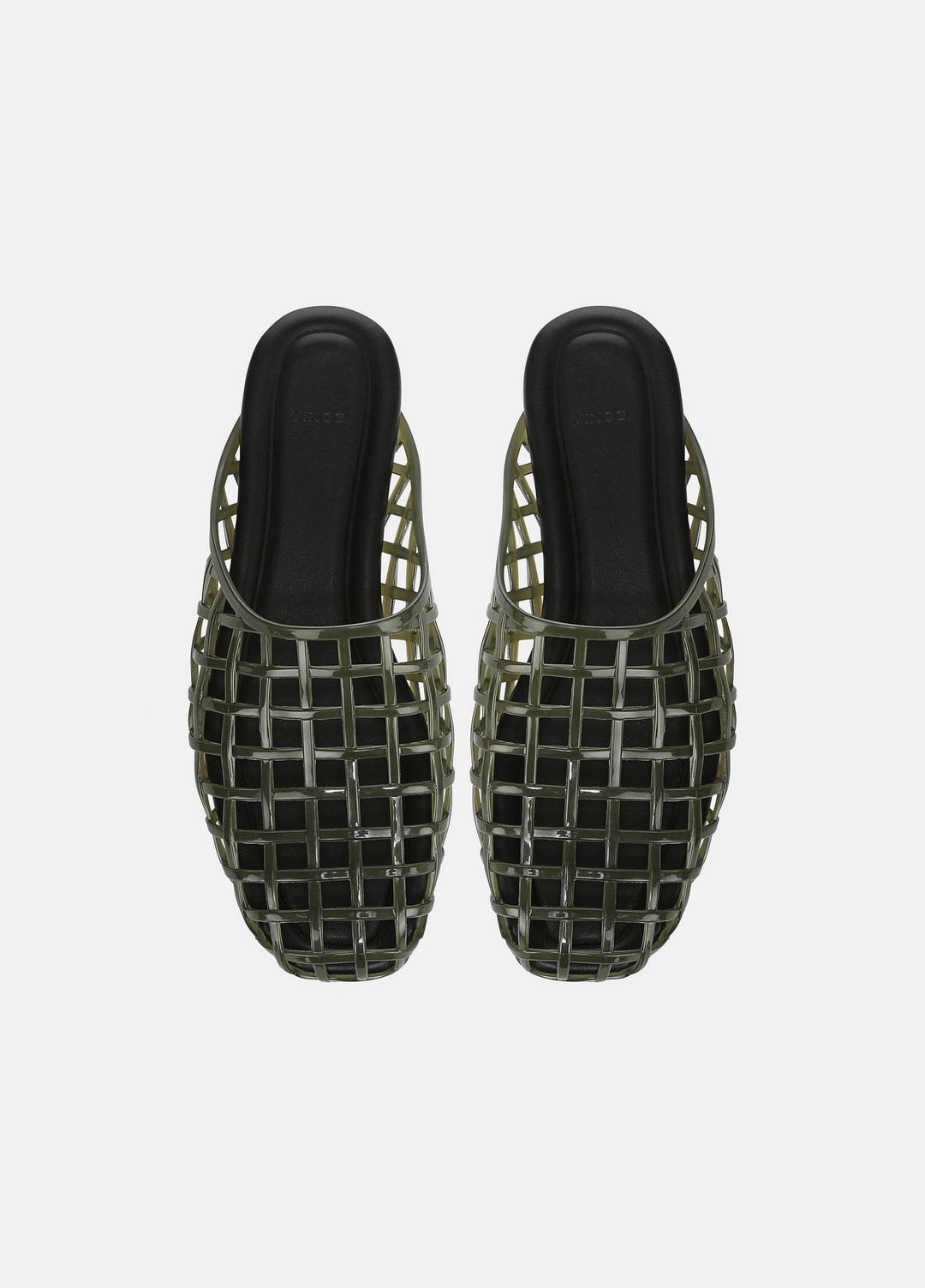 Barcelona Jelly Sandal in Sandals | Vince near me