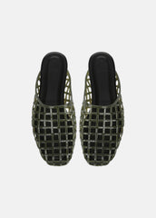 Barcelona Jelly Sandal in Sandals | Vince near me