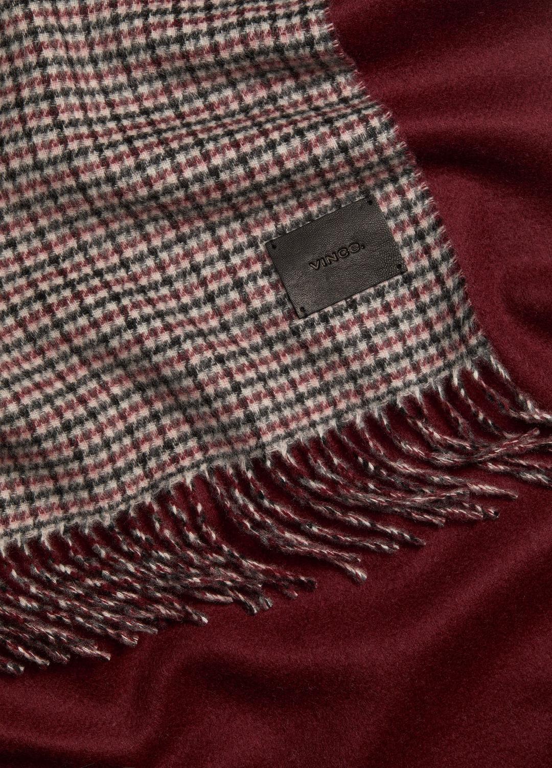 Micro-Houndstooth Cashmere Scarf in Scarves & Hats | Vince near me