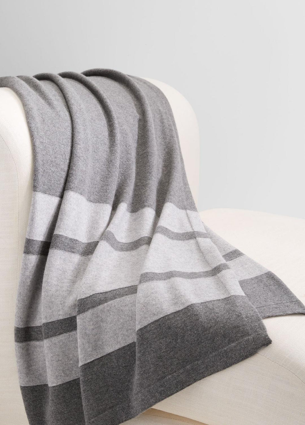 Cashmere Jersey Stripe Throw in Pillows & Blankets | Vince Online