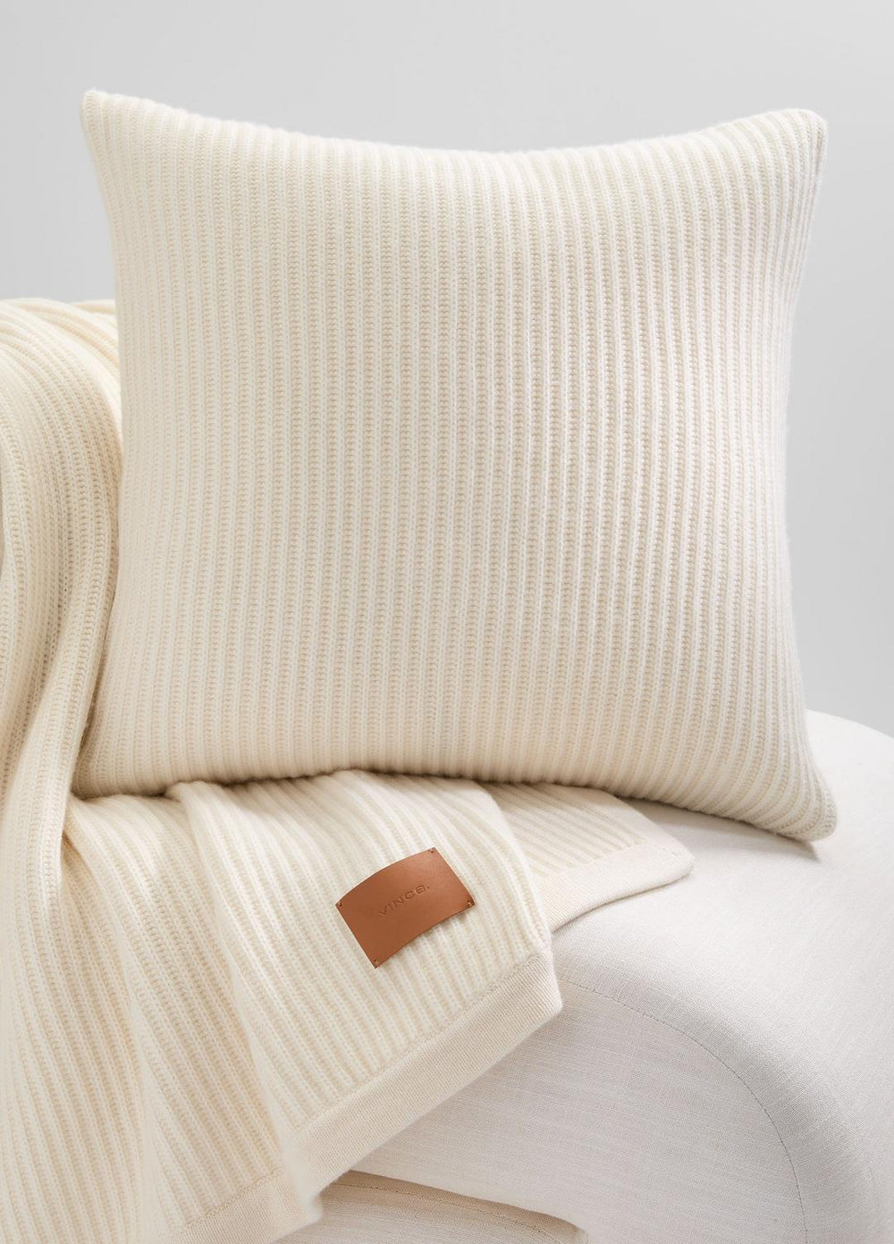 Wool and Cashmere Cardigan-Stitch Pillow in Pillows & Blankets | Vince on sale