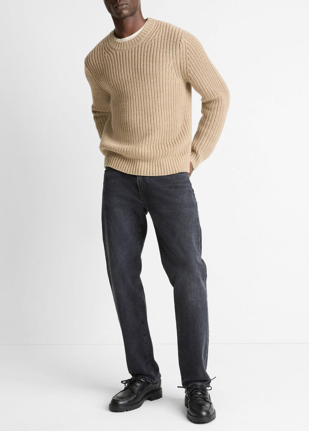 Utility Shaker Merino Wool Sweater in Crew Neck | Vince near me