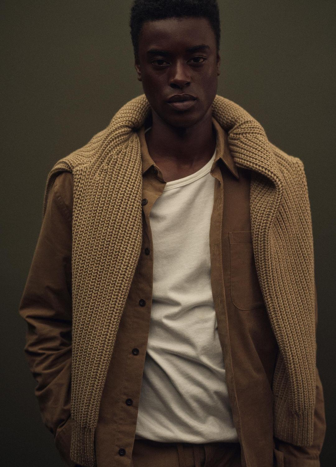 Utility Shaker Merino Wool Sweater in Crew Neck | Vince near me